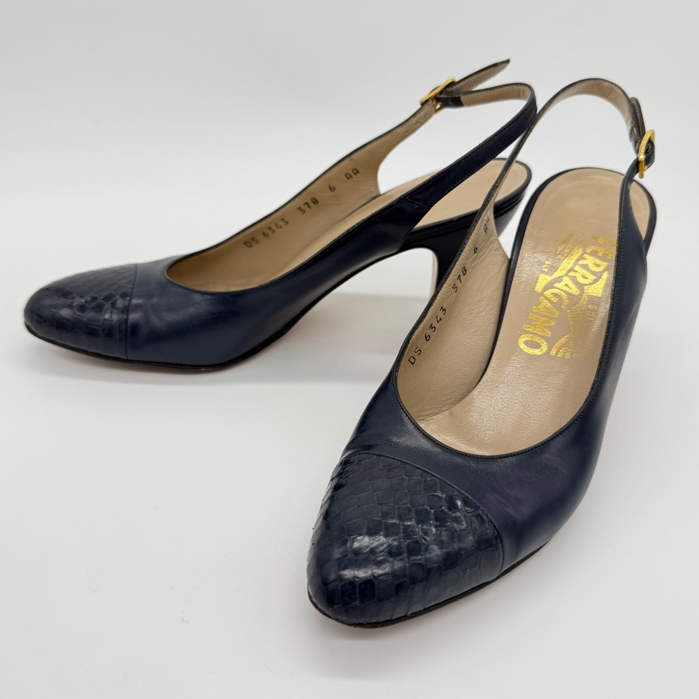 Salvatore Ferragamo Women's Navy Snakeskin Slingback Leather Heels Shoes Size 6 - Picture 4 of 12